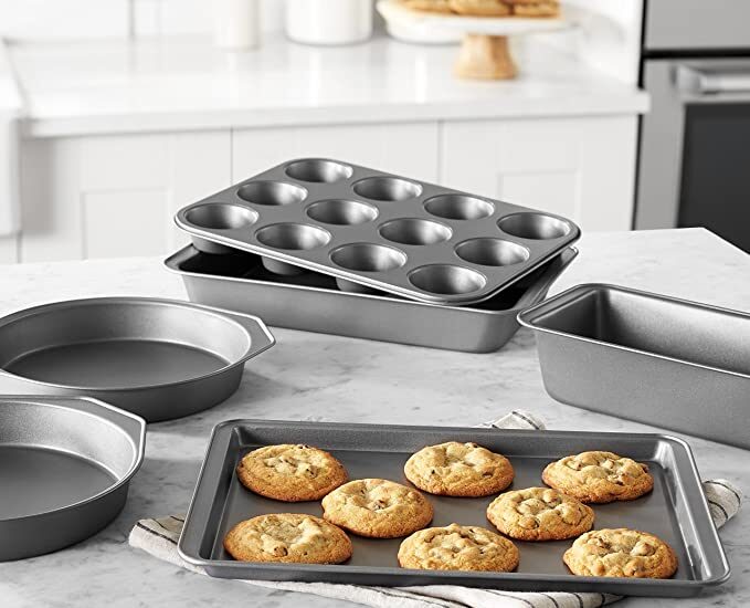 Baking Molds And Trays Market