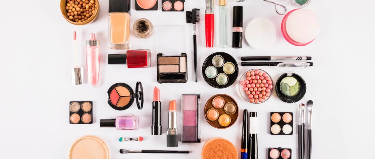 Make-Up Products Packaging Market