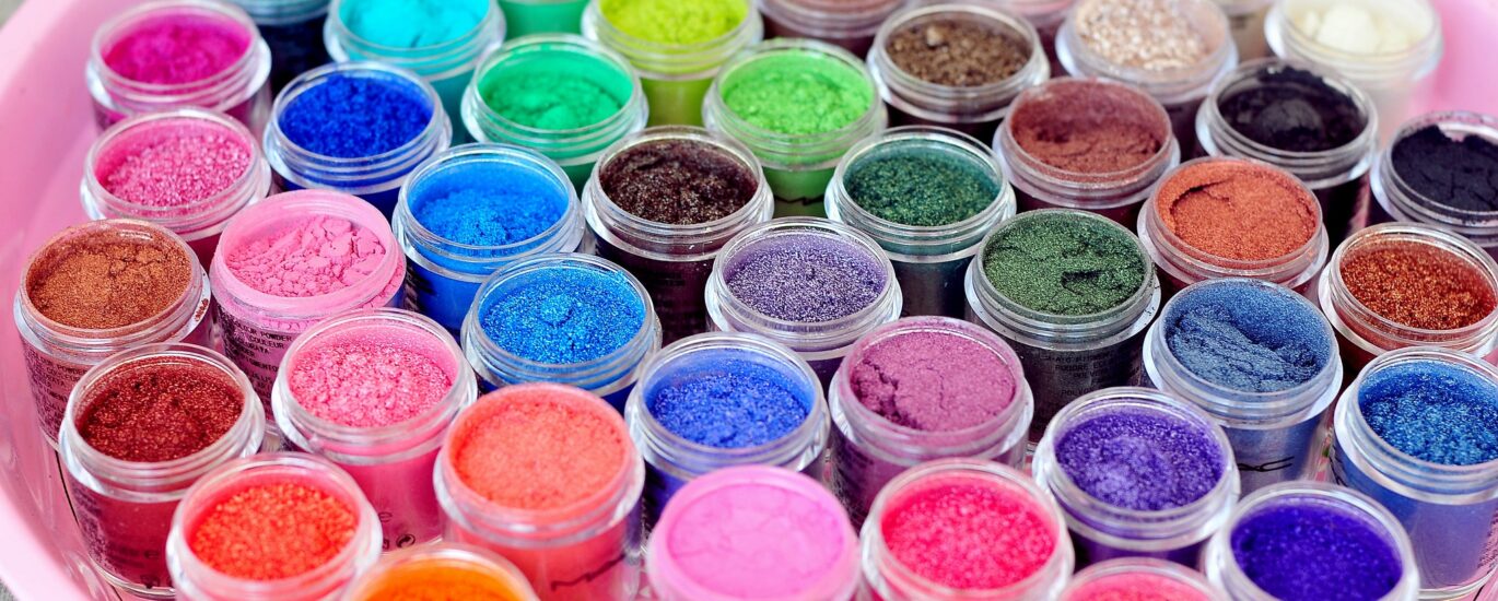 Cosmetic Pigments Market