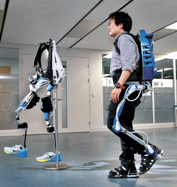 Medical Bionic Implants and Exoskeletons Market