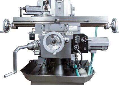 Universal Milling Machine Market