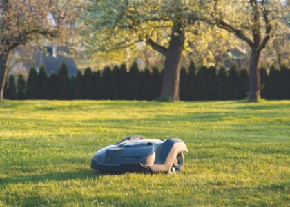 Robotic Lawn Mower Market