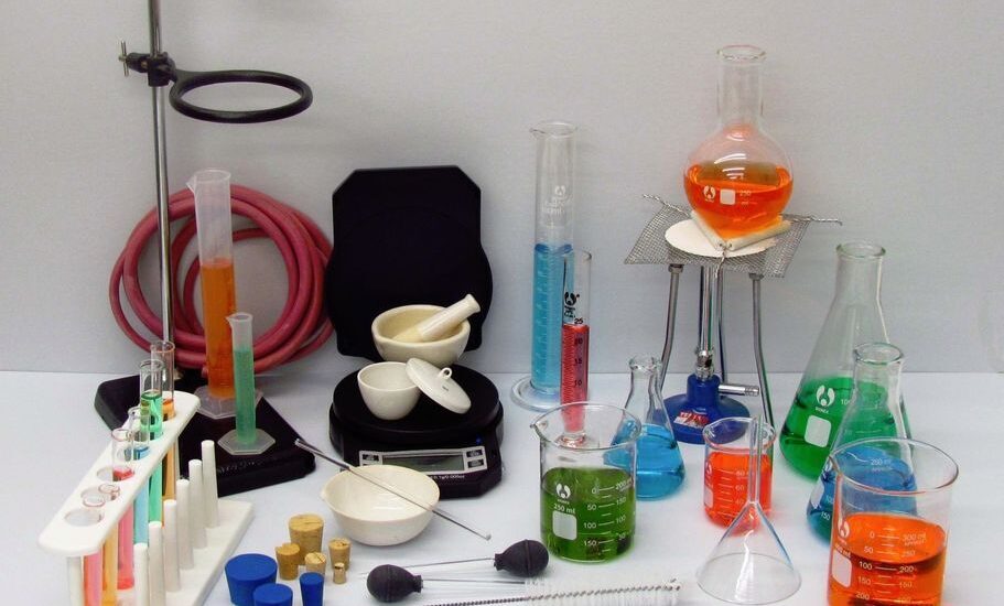 Global Lab Accessories Industry