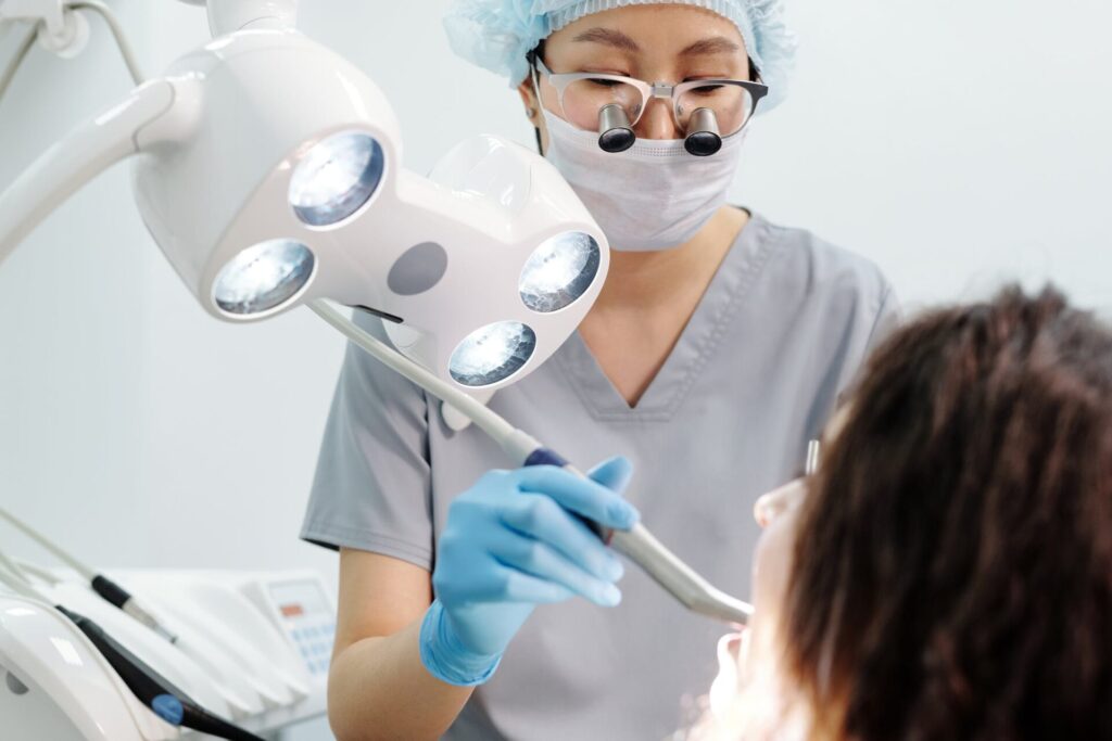 Lights for Dental Healthcare Market