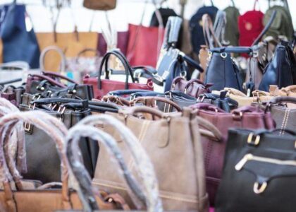 Second-hand Bag Market.jpg